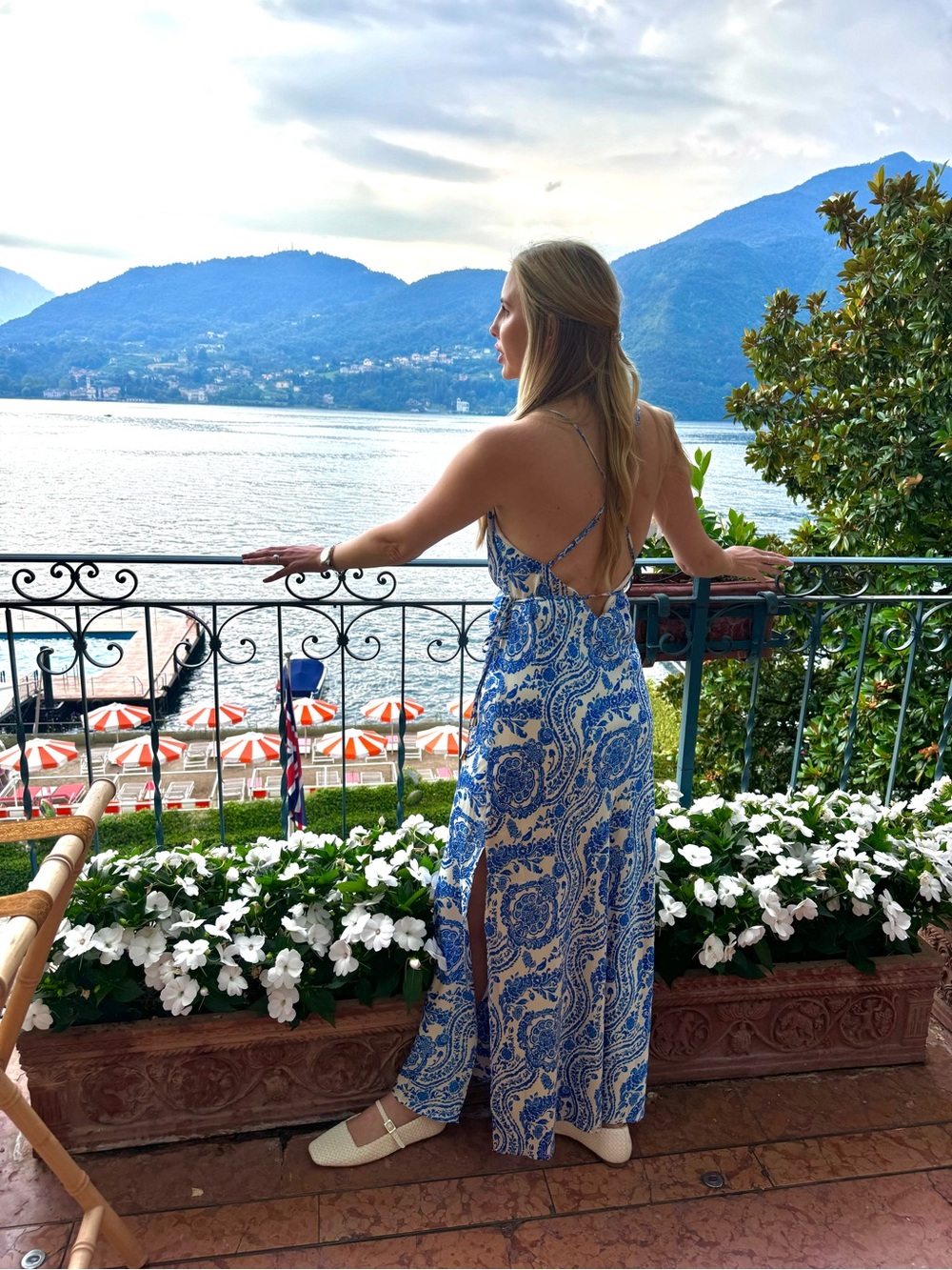 VICI Blue Paisley Cowl Neck Strappy Maxi Dress - Size Small